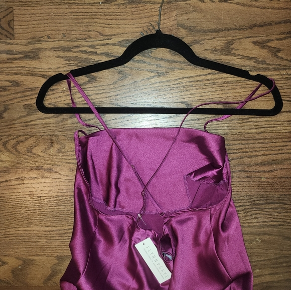 NWT Lynn Midi in Ruby Gem - Picture 5 of 10